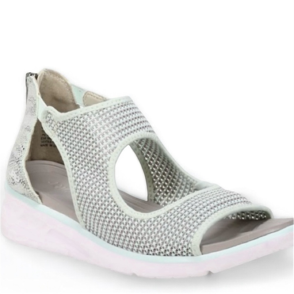 JBU size 8.5 Margot sandals